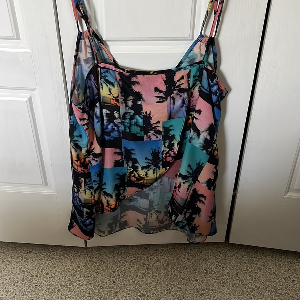 Retro Palm Tree Tank - Picture 3 of 4